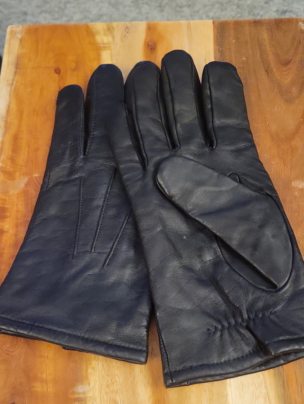 Fownes Black Leather Gloves - Classic Vintage Size L